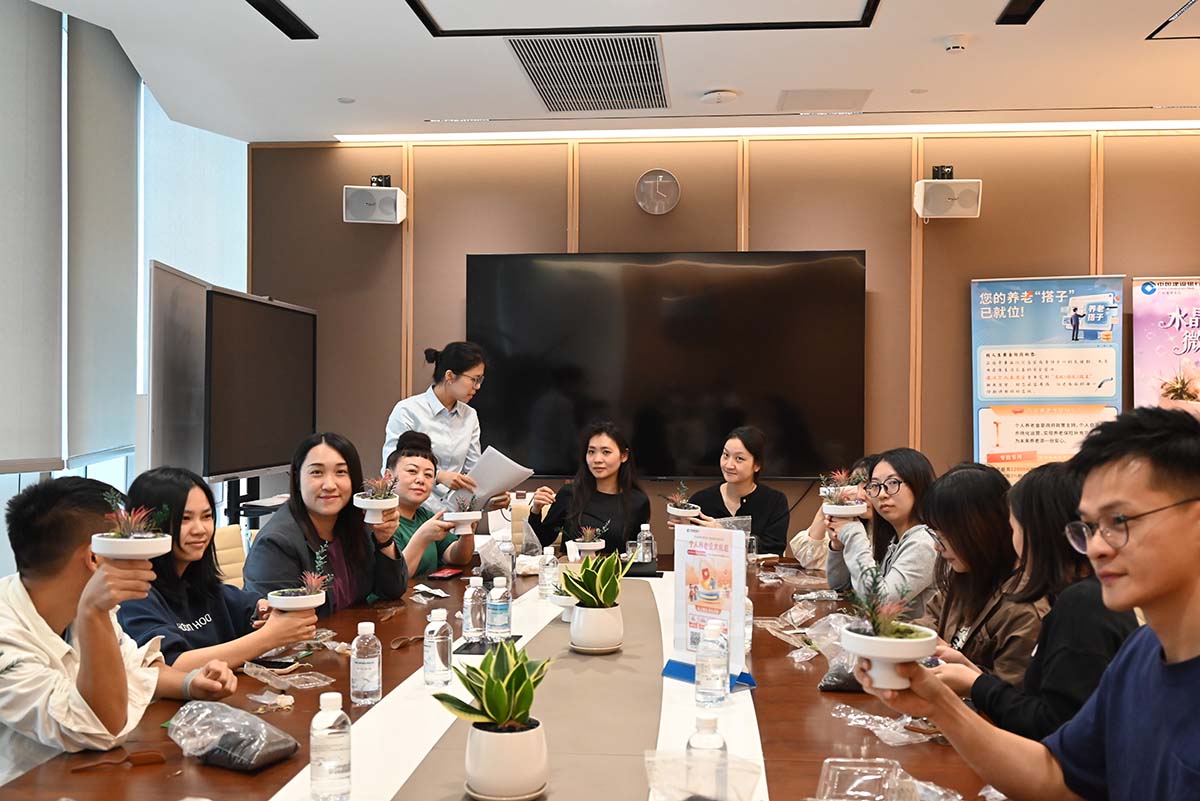 活動回顧 | 金輝華集團(tuán)組織開展“健康護(hù)航”、“藝術(shù)療愈”主題活動！